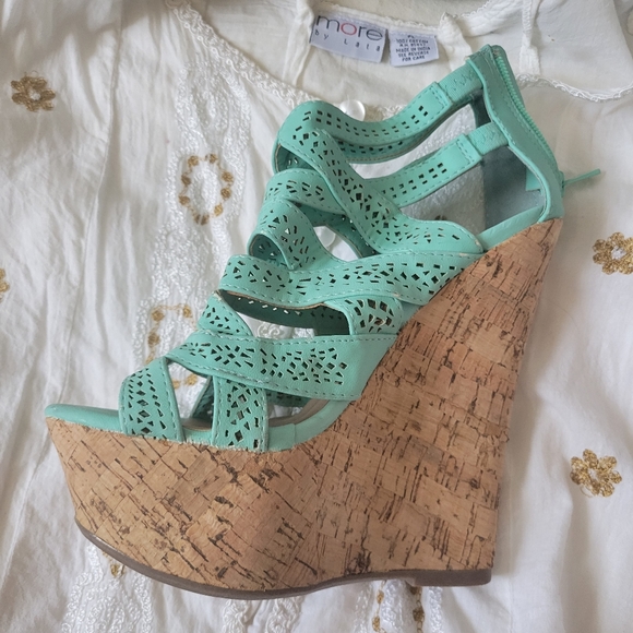 Turquoise wedge sandals - Picture 3 of 7